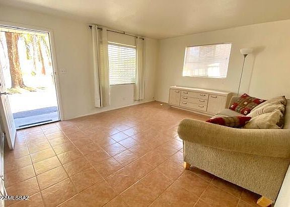 5th image of 3624 E Glenn St