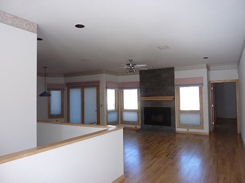 Entry to Living Room