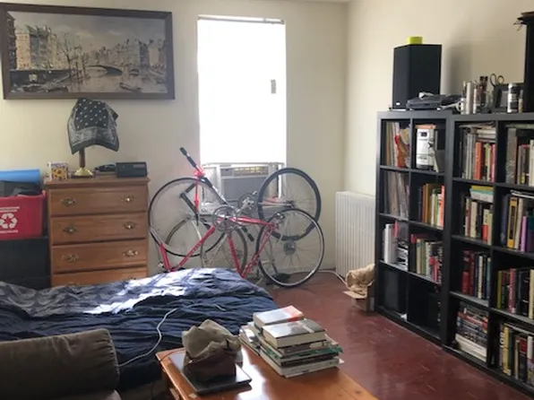 709 Wallace St #B, Philadelphia, PA 19123