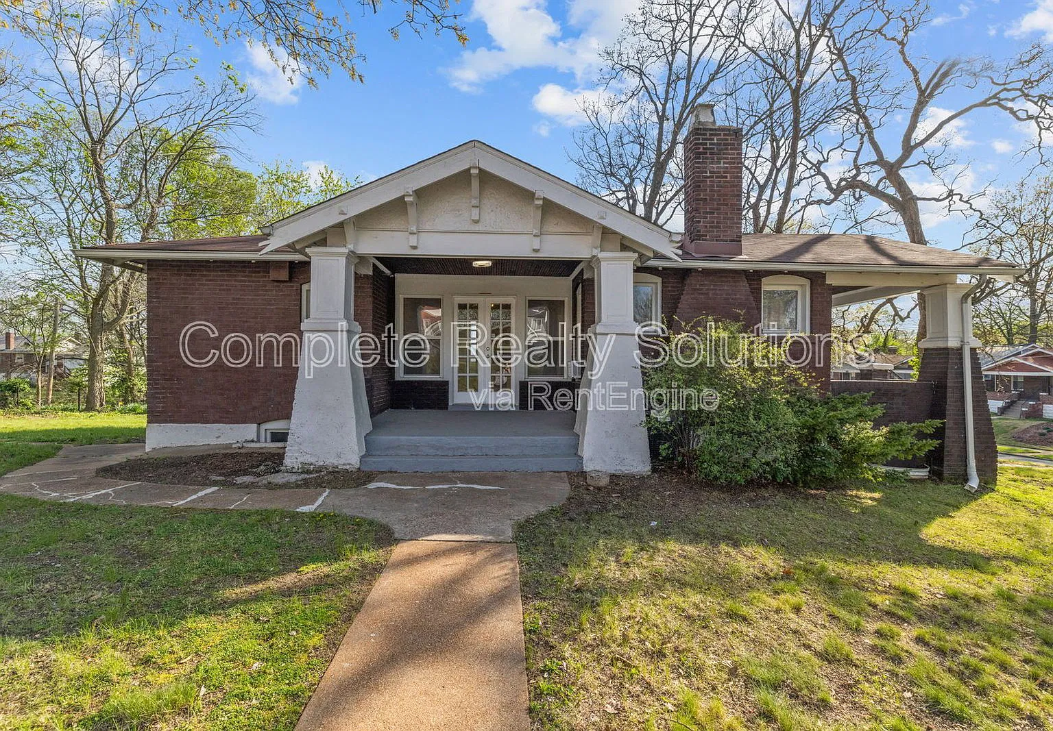 2 bed, 1.0 bath, 1032 sqft, $1,195 — Photo 1