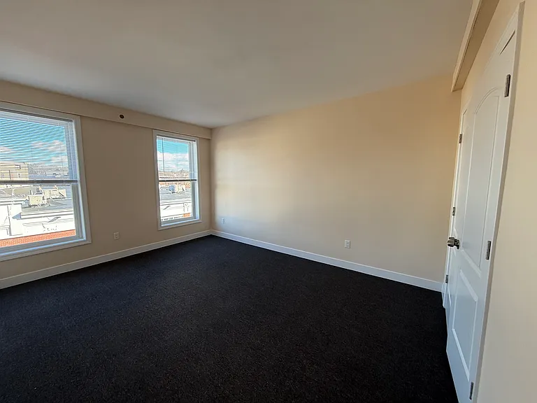 115 Main St #26 — Photo 15
