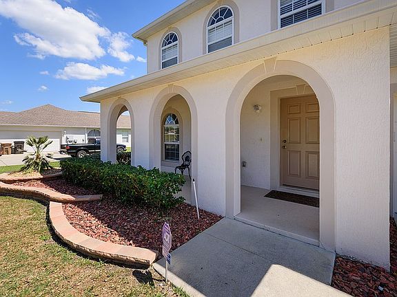 2nd image of 4624 SE 32nd Pl