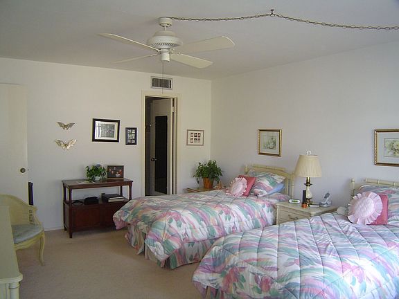 4th image of 155 Bluff View Dr APT 103