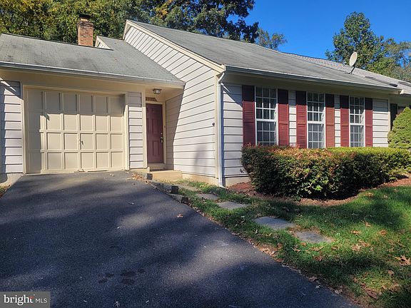 2nd image of 9996 Hemlock Woods Ln