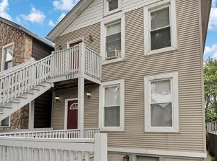 1121 W 19th St #2, Chicago, IL 60608