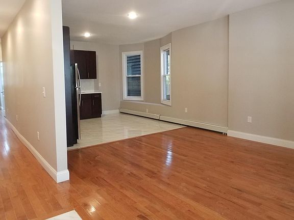 5th image of 171 Clinton Ave #1
