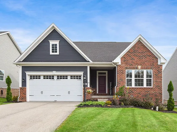 369 Dana Dr, Eighty Four, PA 15330