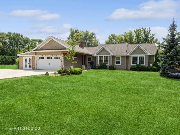 119 W Valley Vw, McHenry, IL 60051