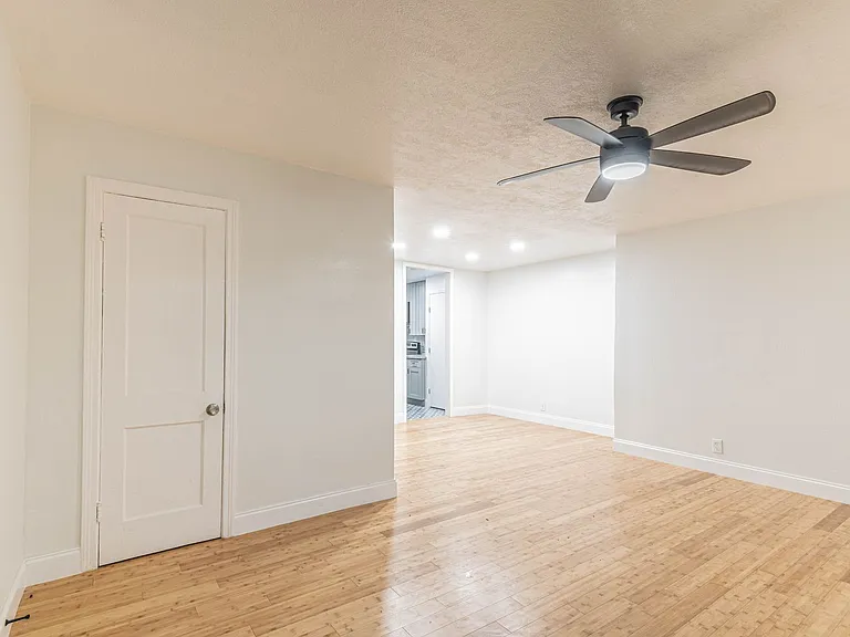 2303 Rosewood St #1 — Photo 4