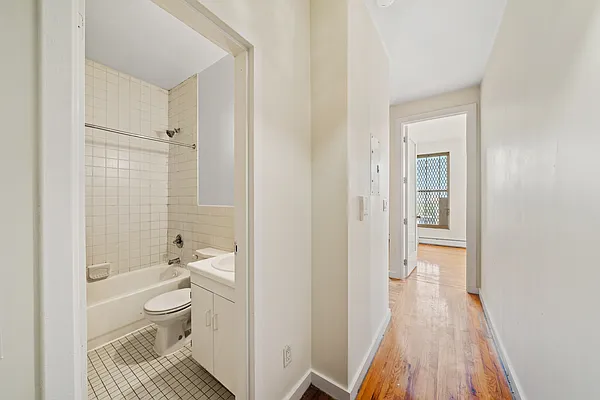 Rented by Vector New York, LLC | media 15