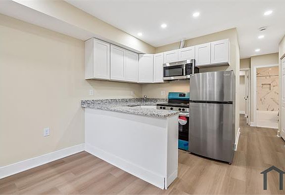 3rd image of 1812 Benning Rd NE #B