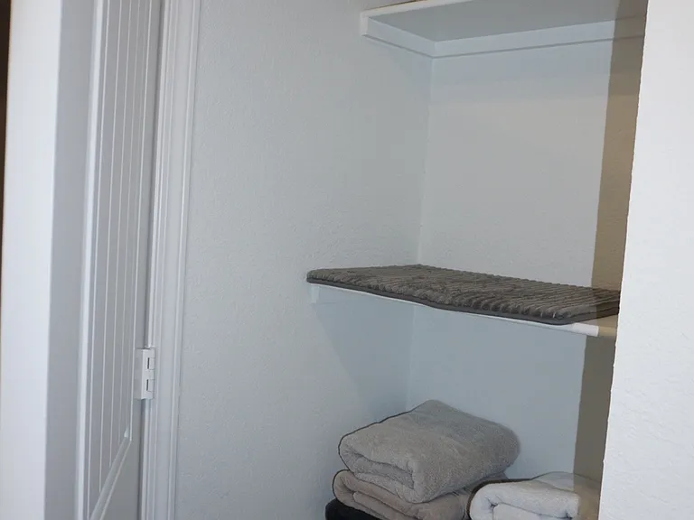 1487 Meadows Dr — Photo 31