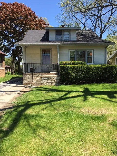 1331 Hickory St photo 1