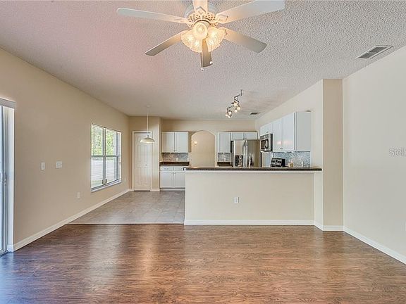 5th image of 618 Milan Dr