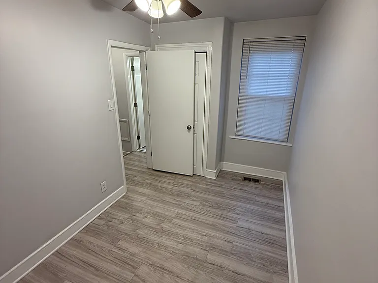 2040 N Darien St — Photo 17