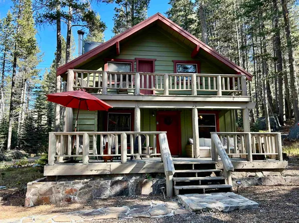 10109 Bunny Hill Rd, Soda Springs, CA 95728