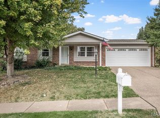 413 Ken Dr, Saint Charles, MO 63301