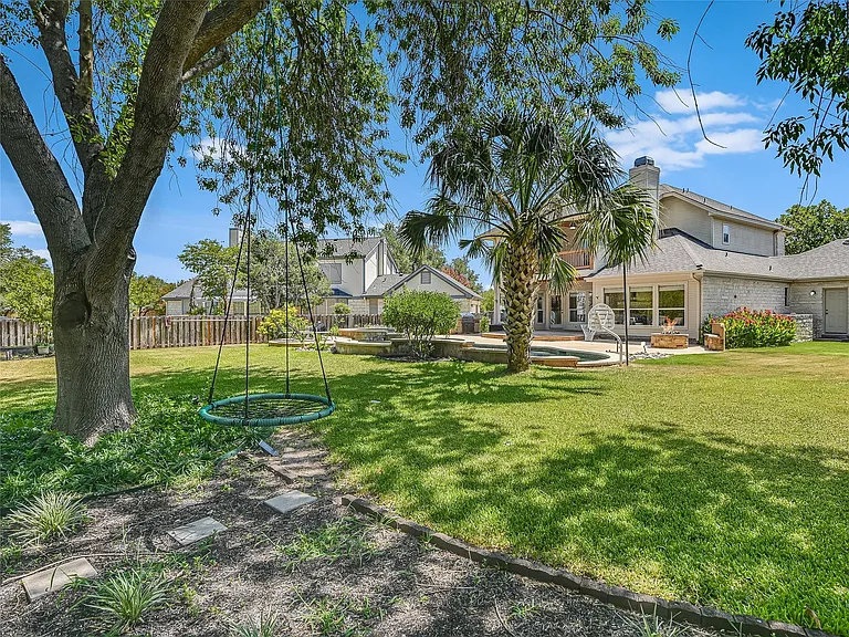 104 Acapulco Ct — Photo 5