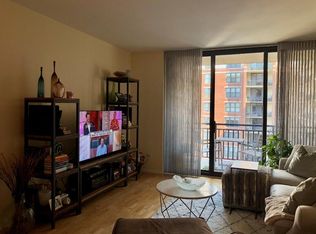 55 W Delaware Pl APT 819, Chicago, IL 60610