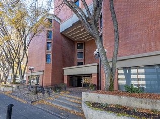 11503 100th Ave NW #602, Edmonton, AB T5K2K7