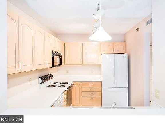 Immaculate Kitchen