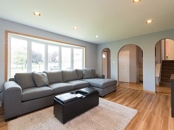 4th image of 10249 S 84th Ave