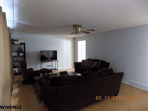 4th image of 1614 Avenue I