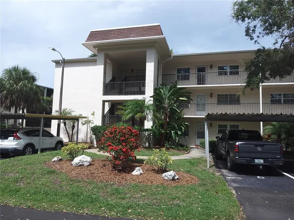 840 Virginia St APT 301, Dunedin, FL 34698