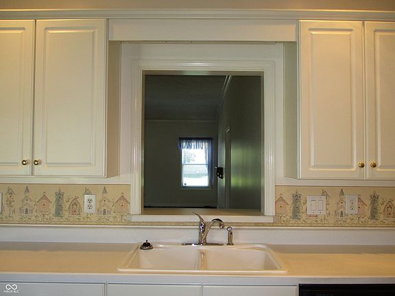 5th image of 1527 Danaher St