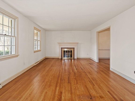 5th image of 859 Yorklyn Rd