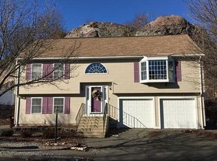 3 Oak Tree Ln, Revere, MA 02151