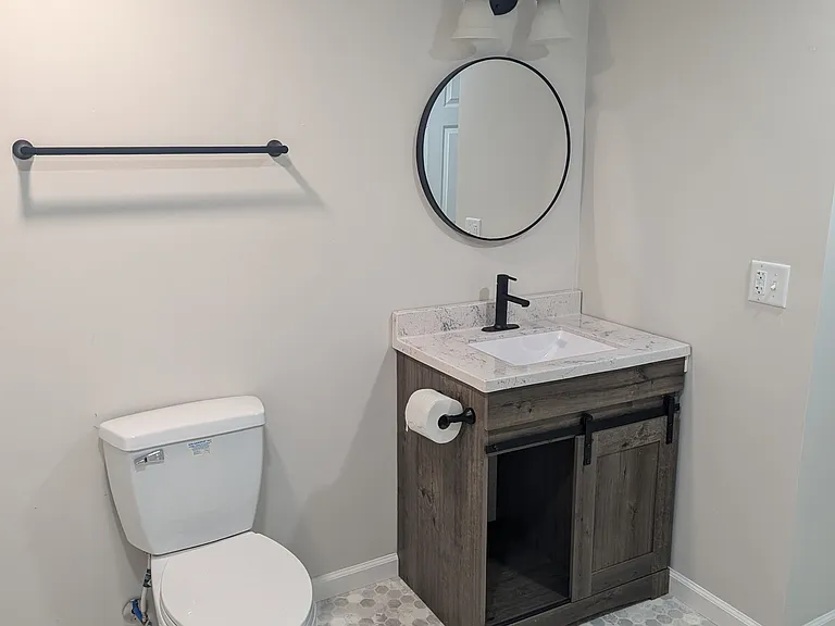 Downstairs full bathroom