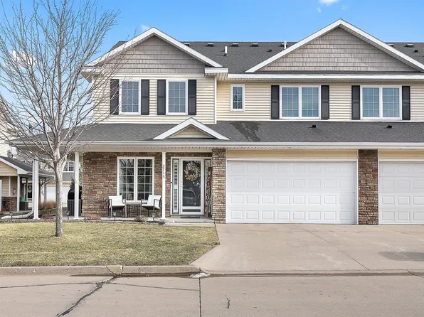 2715 NW 154th Ct, Clive, IA 50325