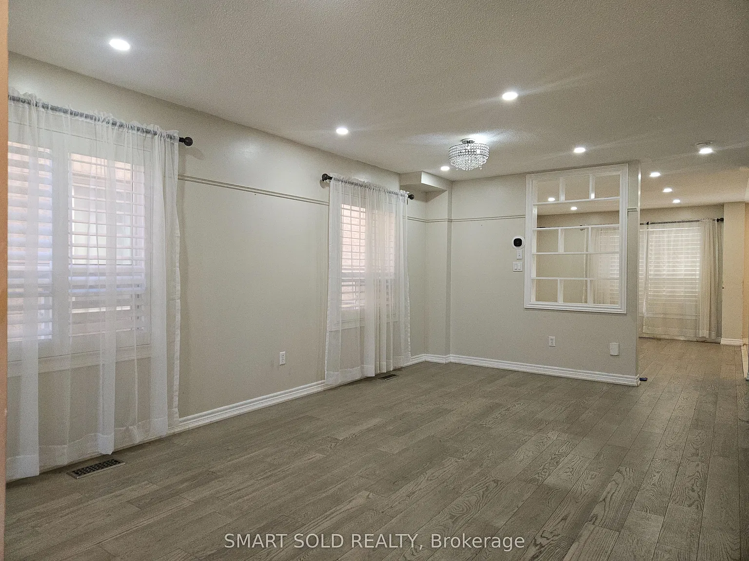 4 bed, $3,200 — Photo 3