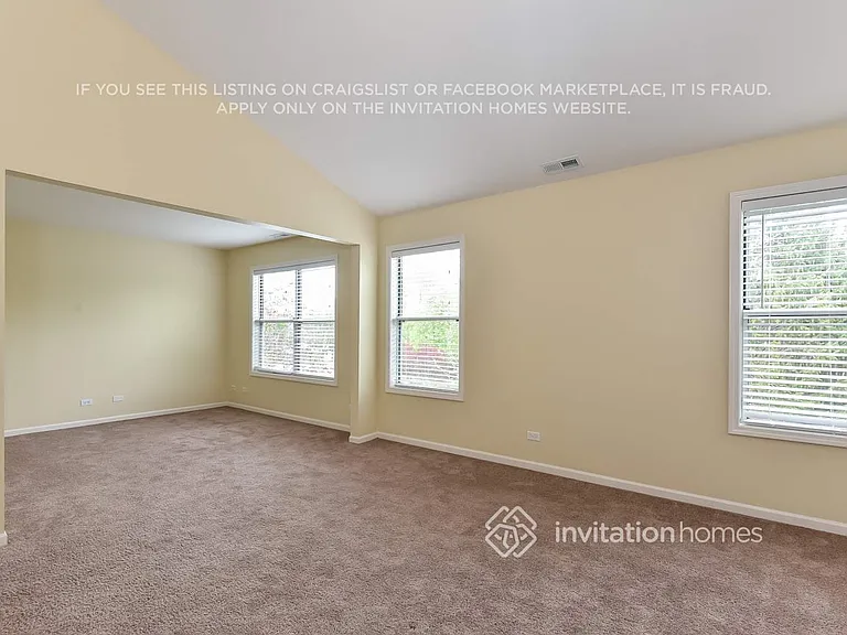 2499 Deerfield Dr — Photo 10