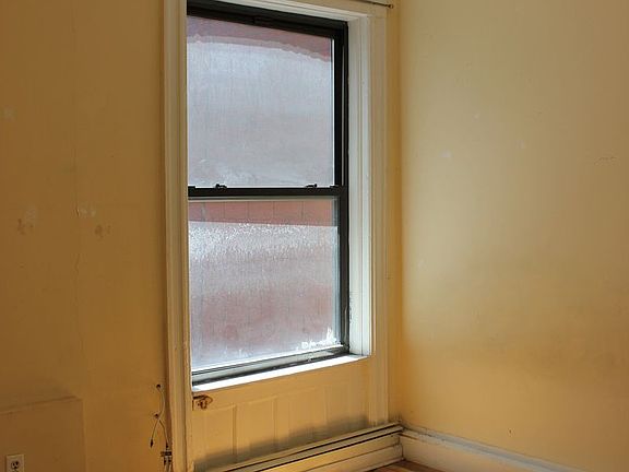 5th image of 980 Bergen St APT 15