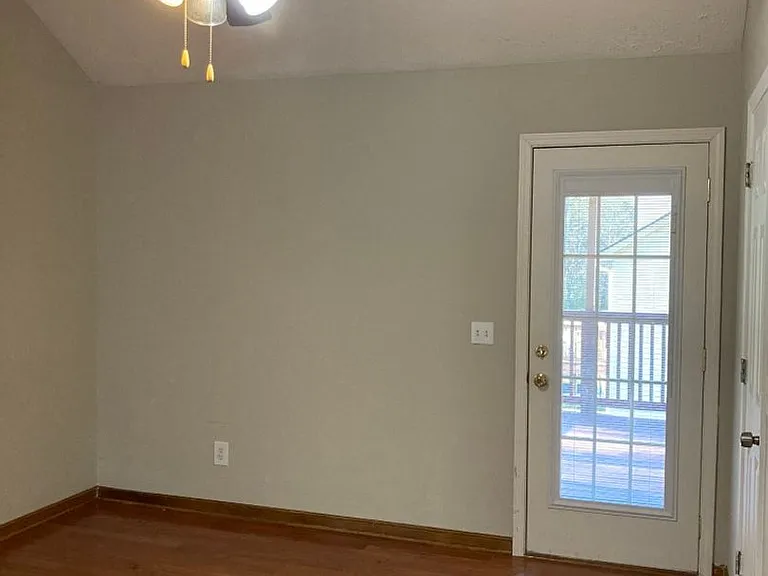 4424 Winton Dr — Photo 9