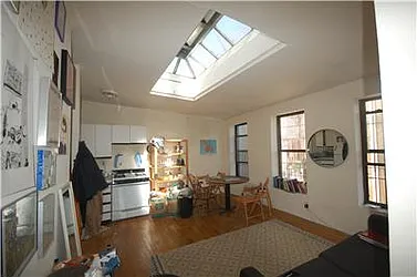 Rented by R New York