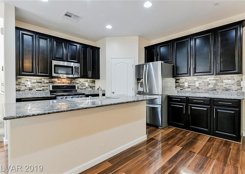 1st image of 7568 Luna Bella Ave