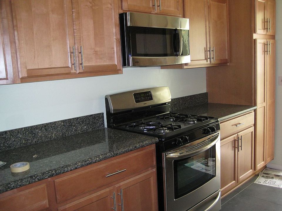 2nd image of 23037 Gilmore St