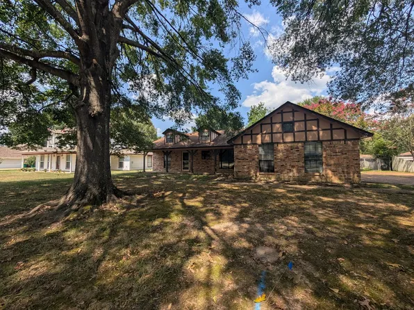 3008 Brittney Ln, Texarkana, TX 75503