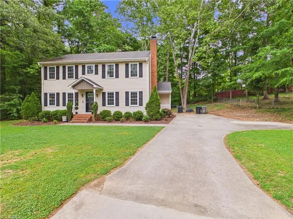 1021 Worth St, Asheboro, NC 27203