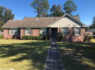 1402 Belleville Ave, Brewton, AL 36426