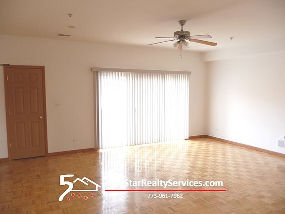 4th image of 387 Alles St Unit 2