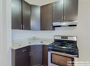 522 W Cornelia Ave #1, Chicago, IL 60657
