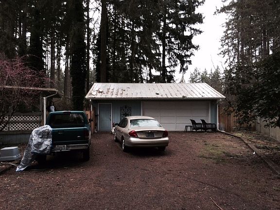 3rd image of 16838 Nandina Ct SE