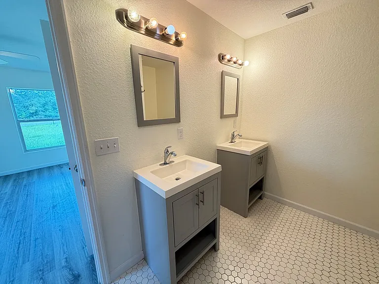 15619 SW 23rd Court Rd — Photo 13