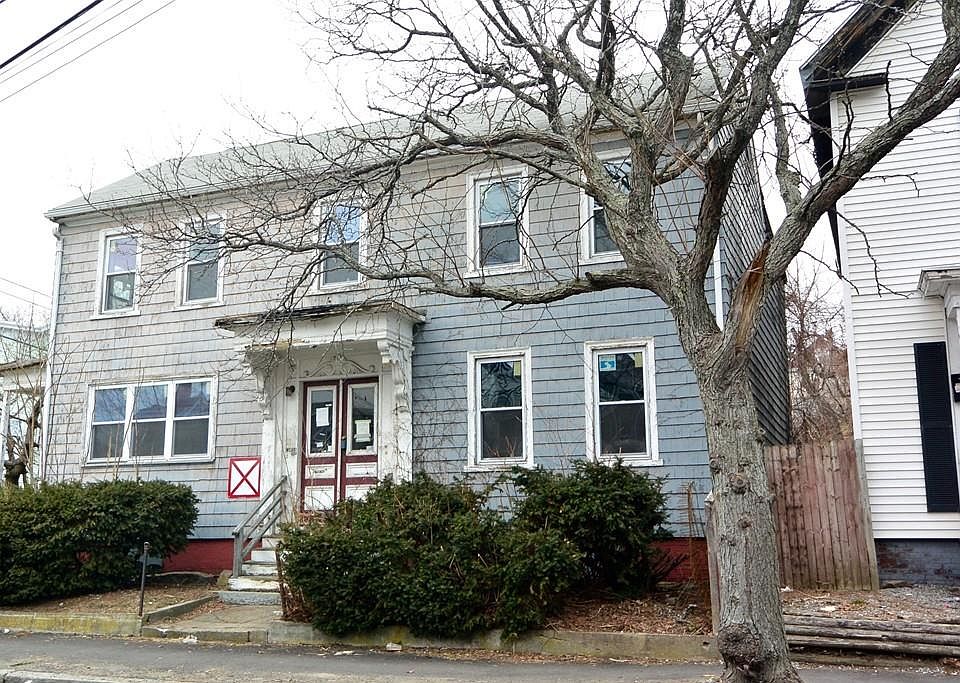 1st image of 111 Lawton Ave