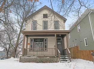 998 Bush Ave, Saint Paul, MN 55106