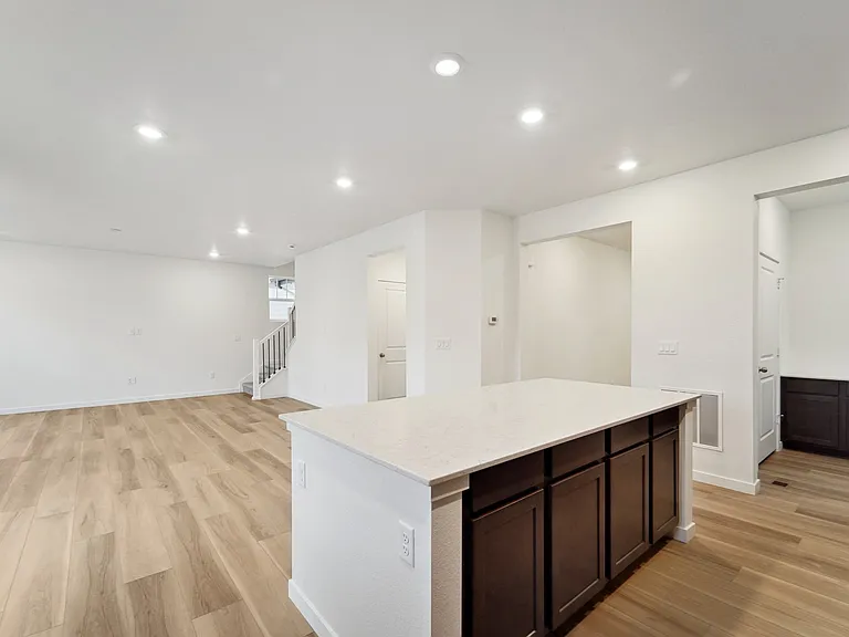 5556 Mare Ln — Photo 5